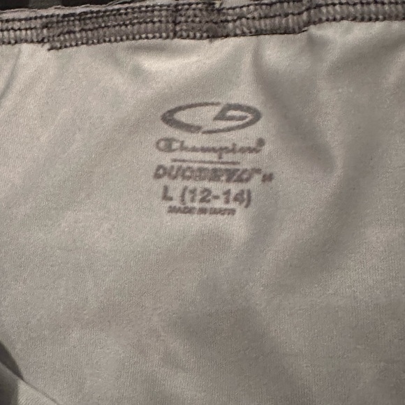 Champion Camouflage Compression Bottom Size Youth men’s L (12-14) - Picture 8 of 12